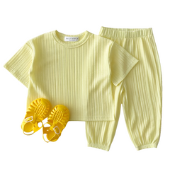 Girls yellow sportswear T-shirt trousers 2 piece sets