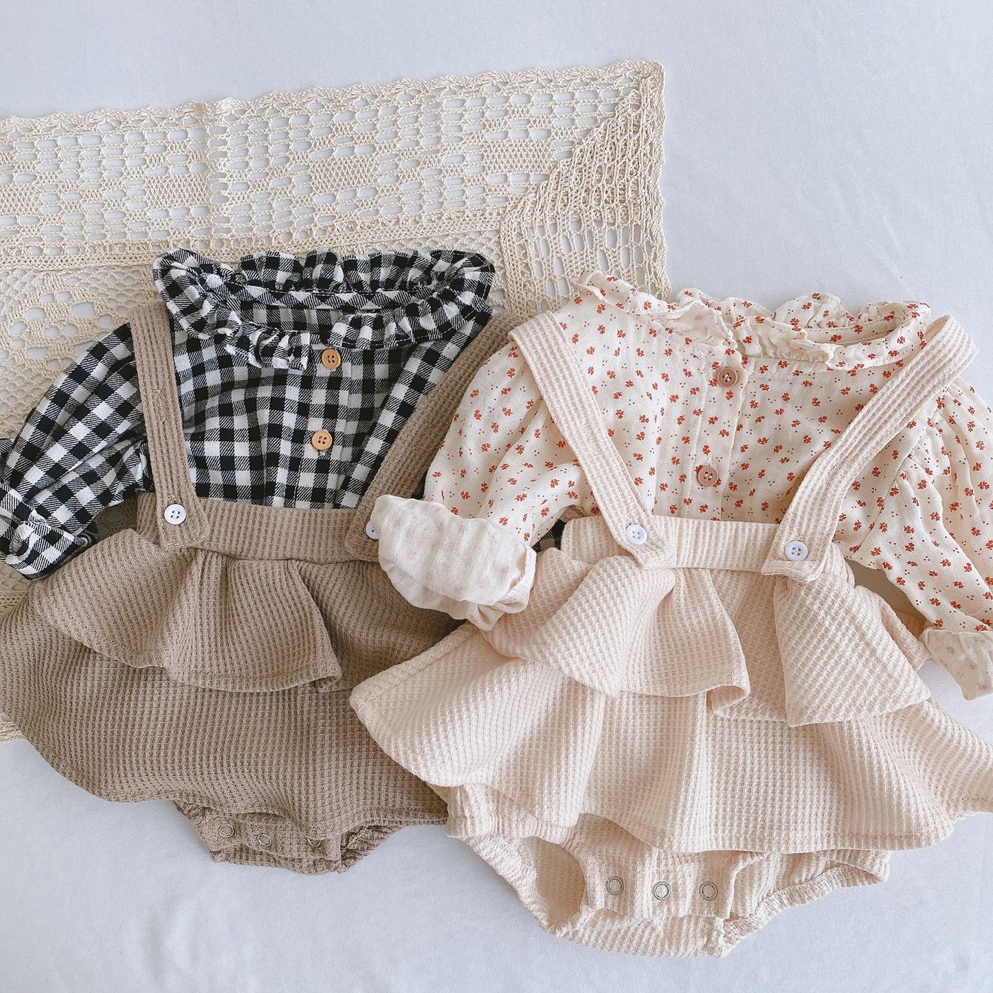 Baby spring clothes strap romper