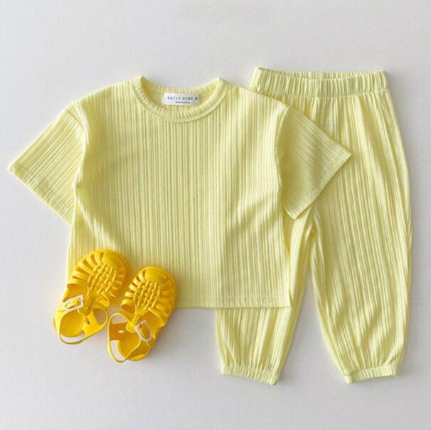 Girls yellow sportswear T-shirt trousers 2 piece sets