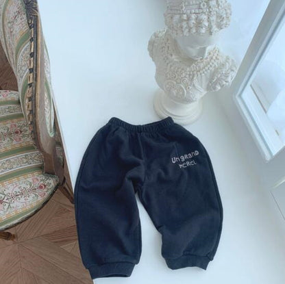 Boys and girls' casual trousers