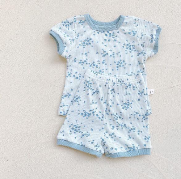 Costume d'été fleuri à manches courtes pour bébé fille