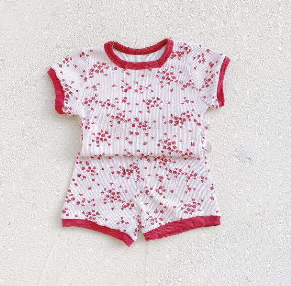 Costume d'été fleuri à manches courtes pour bébé fille